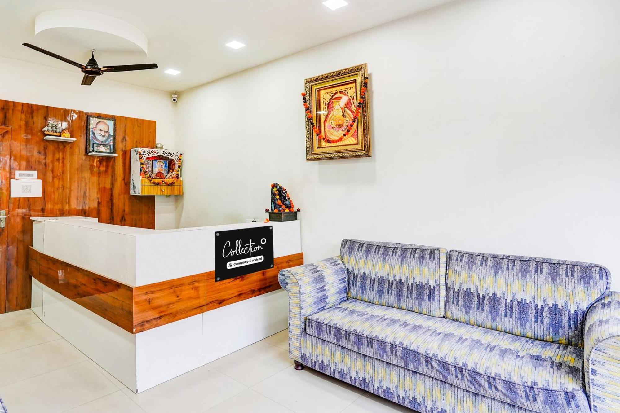 Super Collection O Sector 104 Noida Hotell Exteriör bild